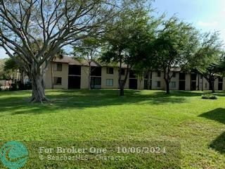 Active With Contract: $2,100 (2 beds, 2 baths, 950 Square Feet)