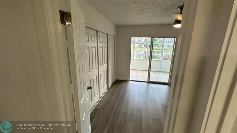 For Sale: $129,000 (1 beds, 1 baths, 585 Square Feet)