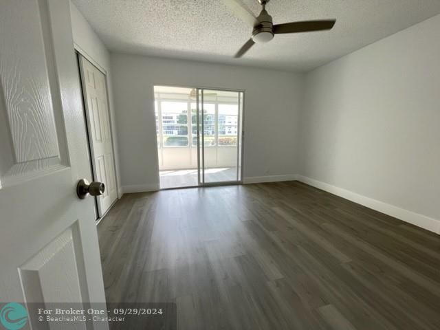 For Sale: $129,000 (1 beds, 1 baths, 585 Square Feet)