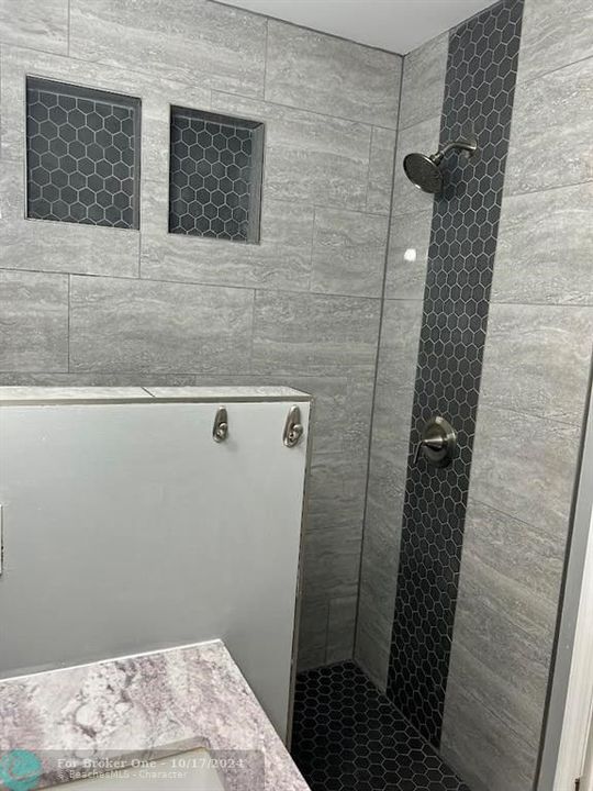 Vendido Recientemente: $220,000 (3 camas, 2 baños, 1525 Pies cuadrados)