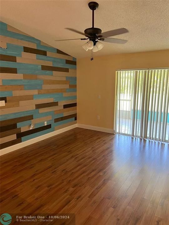 For Rent: $2,300 (3 beds, 2 baths, 1632 Square Feet)