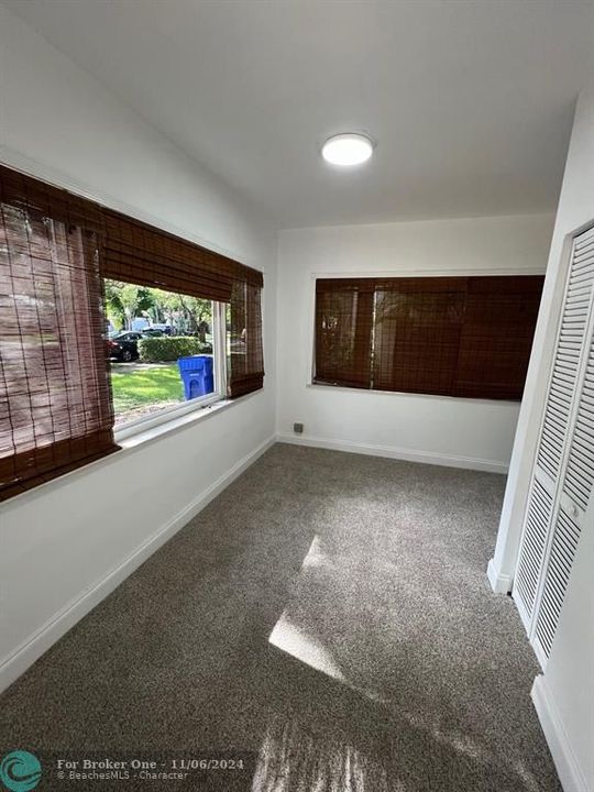 Vendido Recientemente: $1,125,000 (3 camas, 3 baños, 2214 Pies cuadrados)