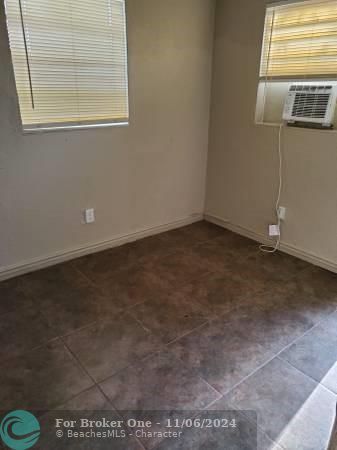 For Sale: $1,850 (3 beds, 1 baths, 0 Square Feet)