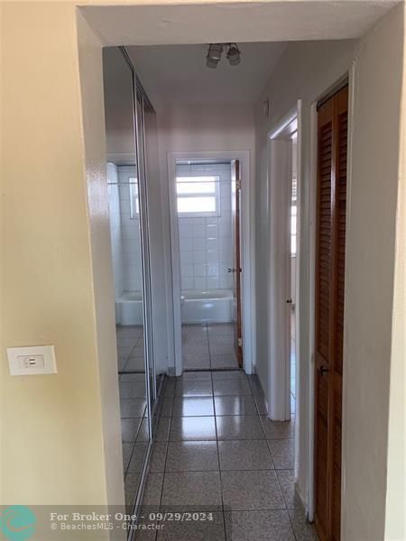 For Rent: $2,000 (1 beds, 1 baths, 590 Square Feet)