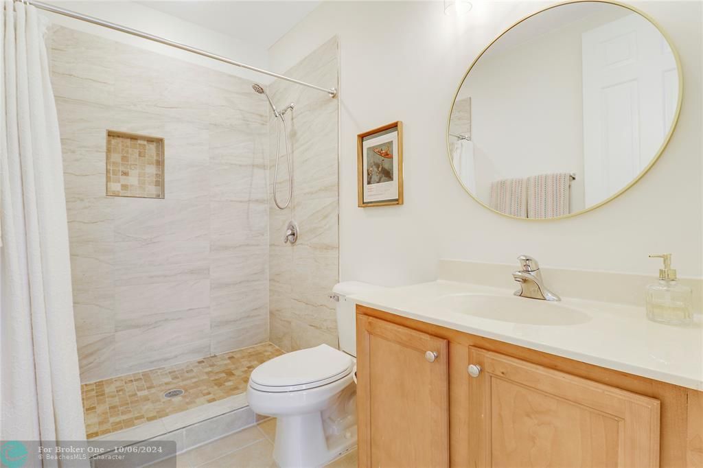 Active With Contract: $349,500 (2 beds, 2 baths, 1448 Square Feet)