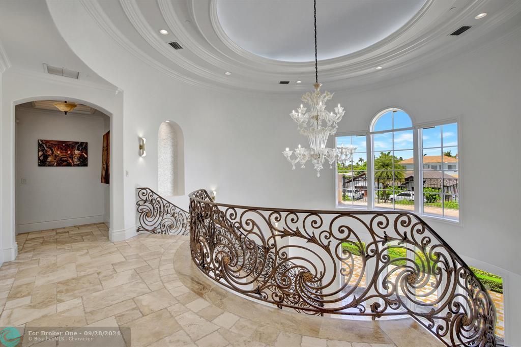 For Sale: $9,295,000 (6 beds, 7 baths, 9038 Square Feet)