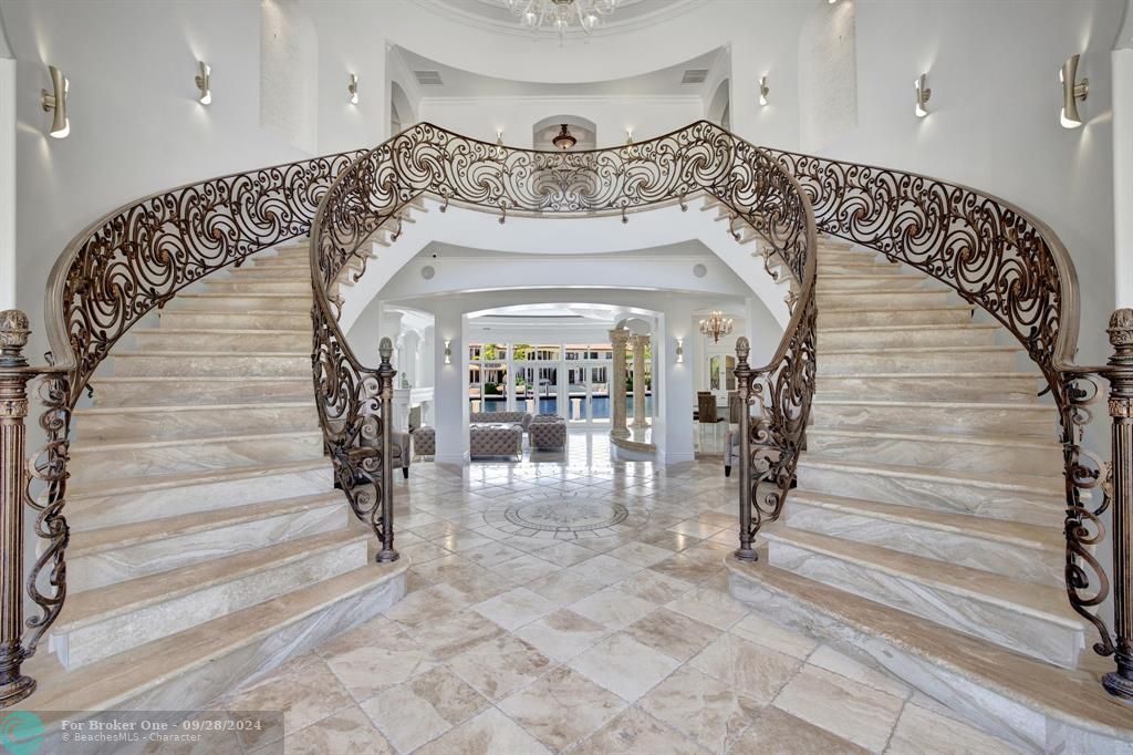 For Sale: $9,295,000 (6 beds, 7 baths, 9038 Square Feet)