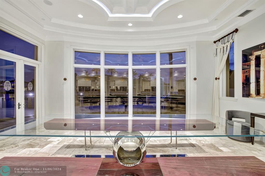 For Sale: $9,295,000 (6 beds, 7 baths, 9038 Square Feet)