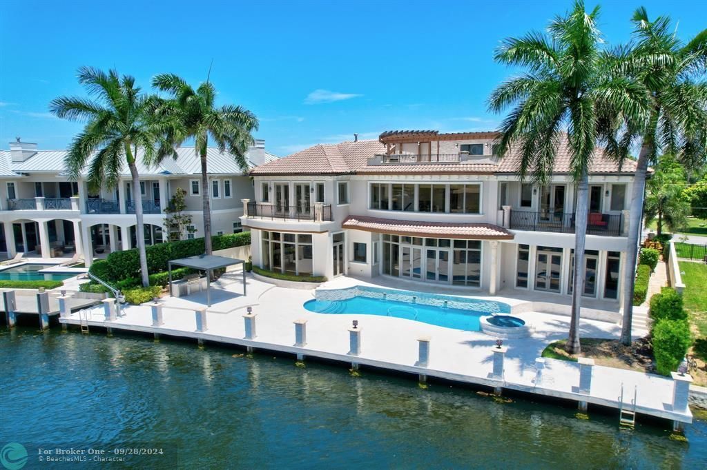 For Sale: $9,295,000 (6 beds, 7 baths, 9038 Square Feet)