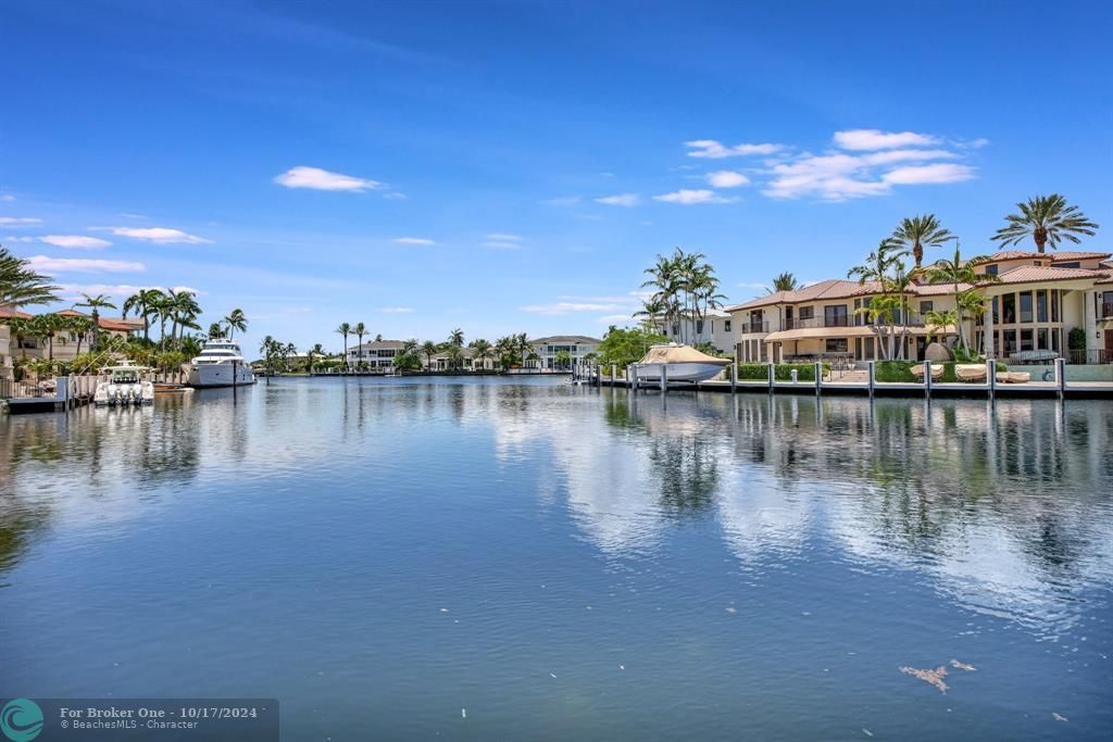 For Sale: $9,295,000 (6 beds, 7 baths, 9038 Square Feet)