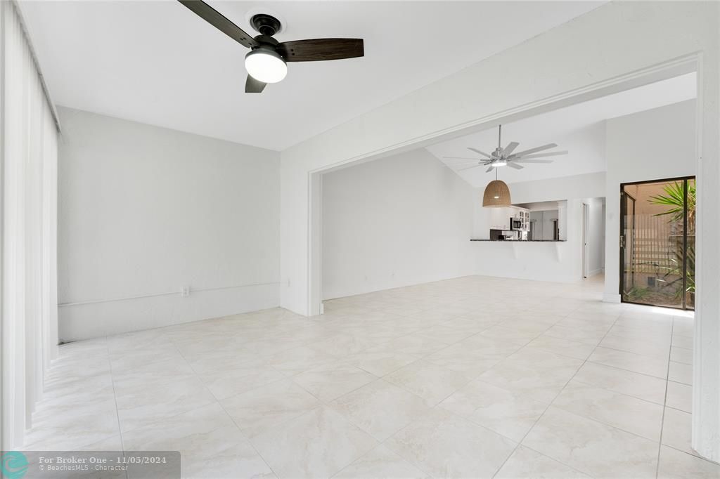 Vendido Recientemente: $499,000 (3 camas, 2 baños, 1504 Pies cuadrados)