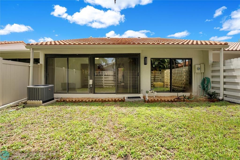 Vendido Recientemente: $499,000 (3 camas, 2 baños, 1504 Pies cuadrados)