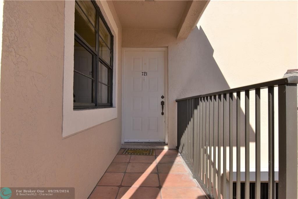 For Rent: $3,850 (3 beds, 2 baths, 1641 Square Feet)