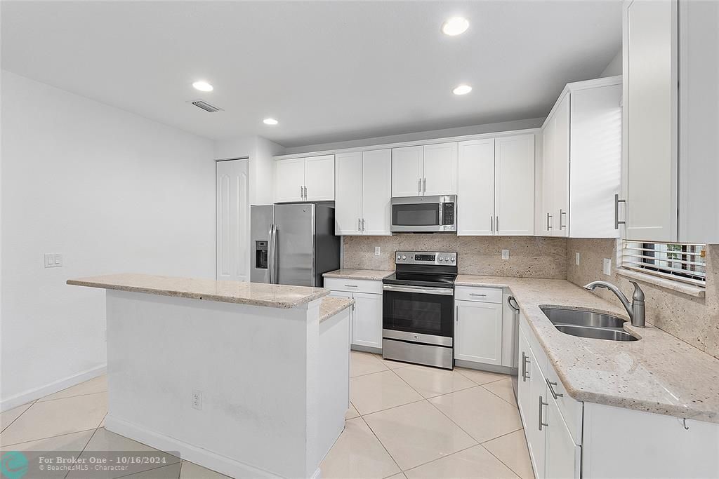 Active With Contract: $4,200 (4 beds, 3 baths, 1714 Square Feet)