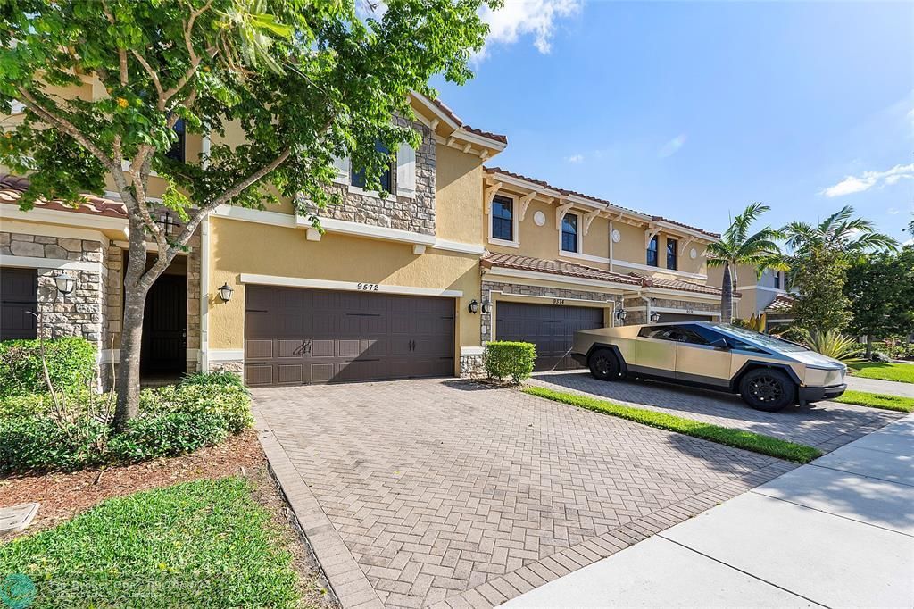 Active With Contract: $4,200 (4 beds, 3 baths, 1714 Square Feet)