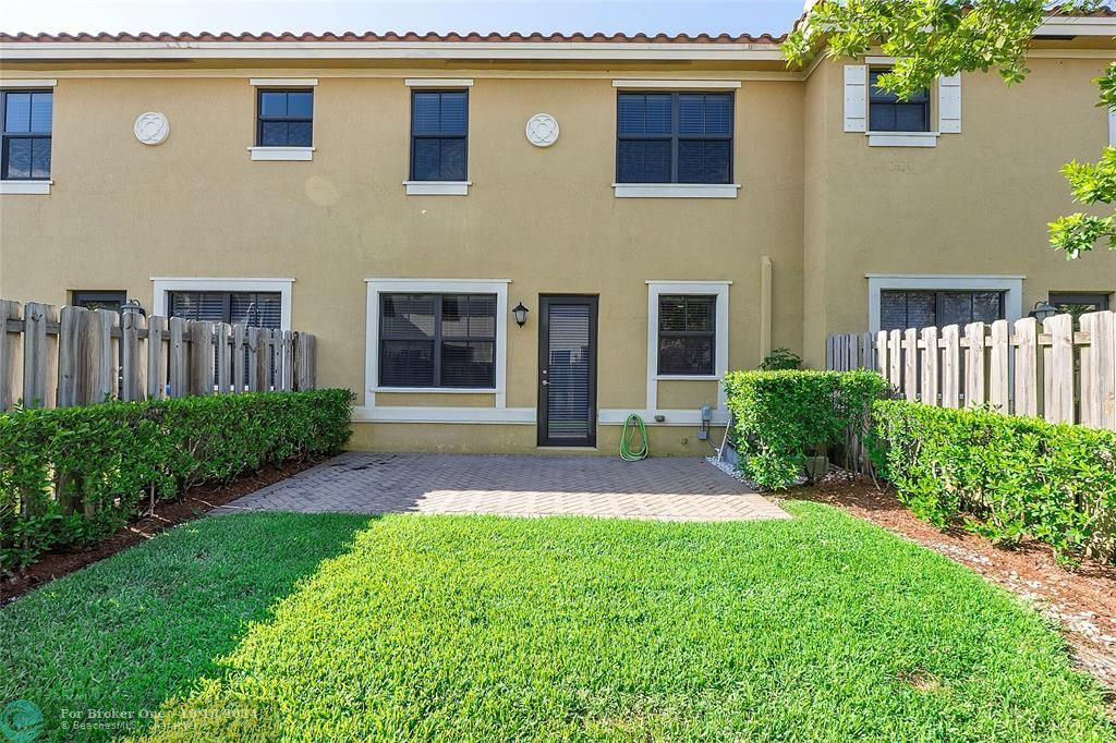 Active With Contract: $4,200 (4 beds, 3 baths, 1714 Square Feet)