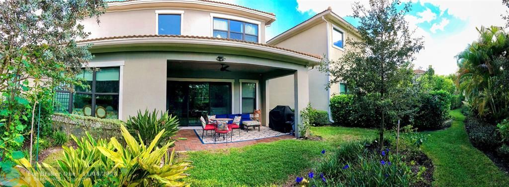 Active With Contract: $5,200 (4 beds, 2 baths, 2910 Square Feet)