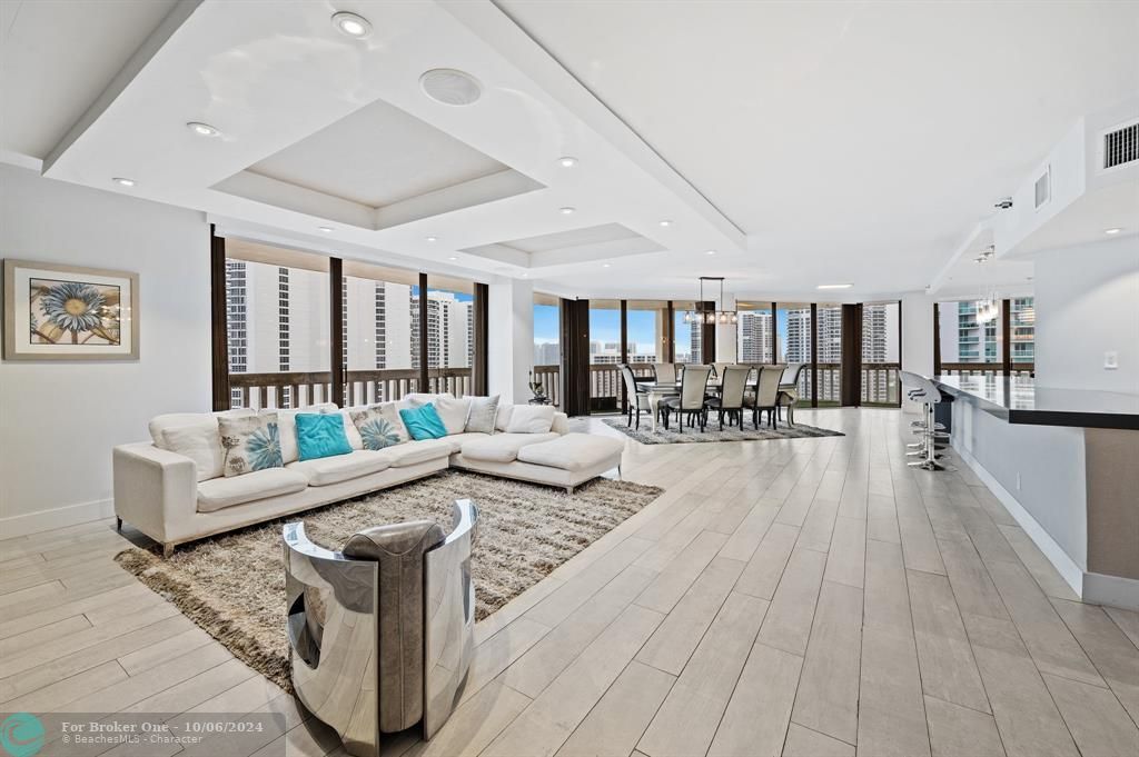 For Sale: $1,595,000 (5 beds, 4 baths, 3426 Square Feet)