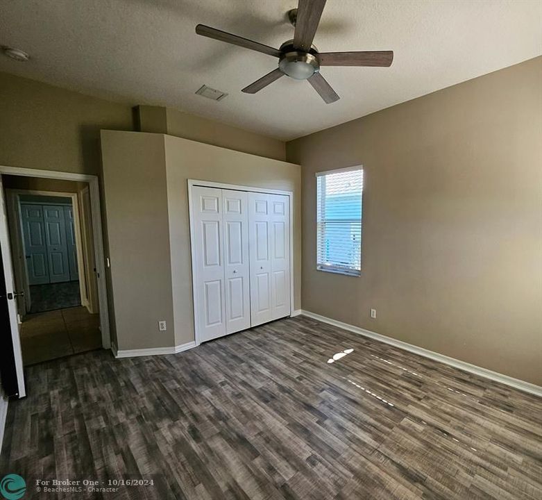 For Rent: $3,290 (4 beds, 3 baths, 2620 Square Feet)