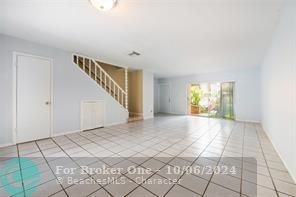 For Sale: $340,000 (2 beds, 2 baths, 1395 Square Feet)