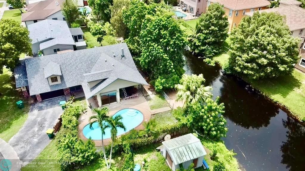 En Venta: $745,000 (3 camas, 2 baños, 1982 Pies cuadrados)