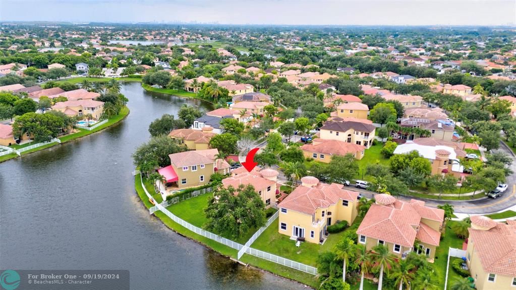 Active With Contract: $800,000 (5 beds, 3 baths, 2988 Square Feet)