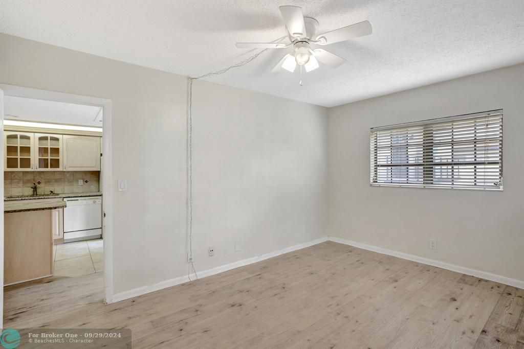 For Rent: $2,100 (2 beds, 2 baths, 960 Square Feet)