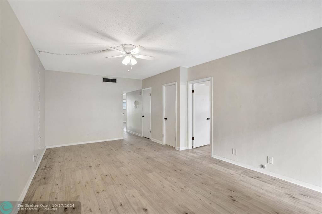 For Rent: $2,100 (2 beds, 2 baths, 960 Square Feet)