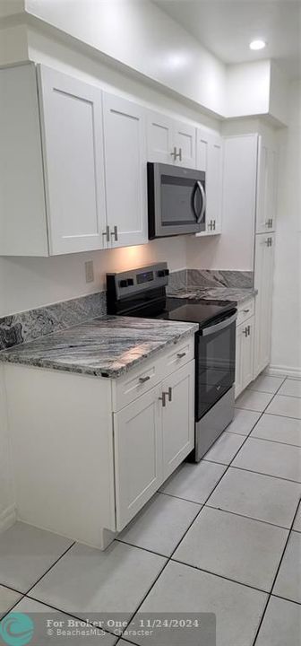 For Rent: $3,595 (4 beds, 2 baths, 1281 Square Feet)