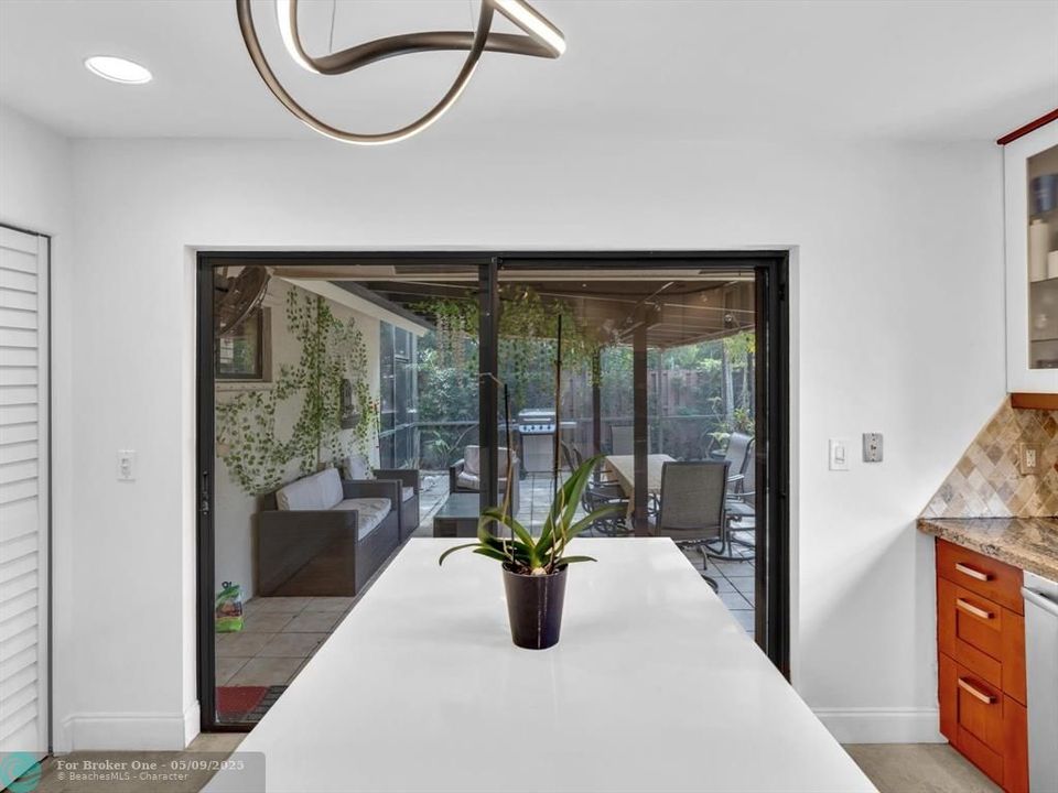 Recently Sold: $590,000 (2 beds, 2 baths, 1627 Square Feet)