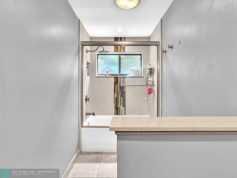 Recently Sold: $590,000 (2 beds, 2 baths, 1627 Square Feet)