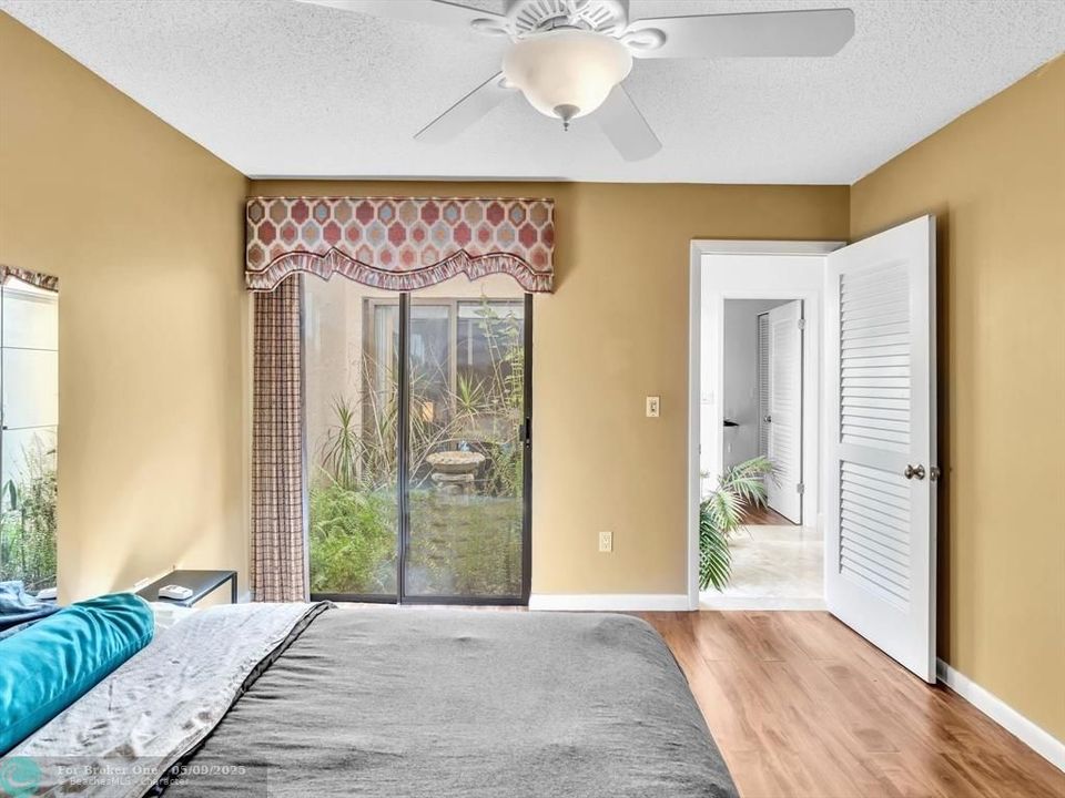 Recently Sold: $590,000 (2 beds, 2 baths, 1627 Square Feet)