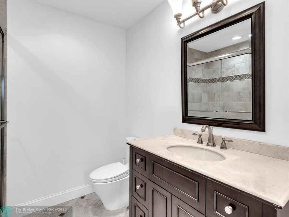 Recently Sold: $590,000 (2 beds, 2 baths, 1627 Square Feet)