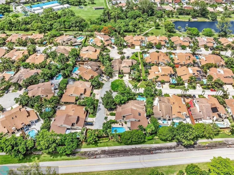 Recently Sold: $590,000 (2 beds, 2 baths, 1627 Square Feet)