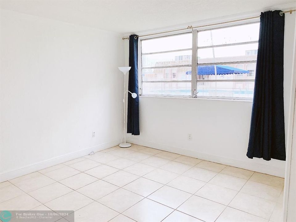 For Rent: $1,600 (1 beds, 1 baths, 763 Square Feet)