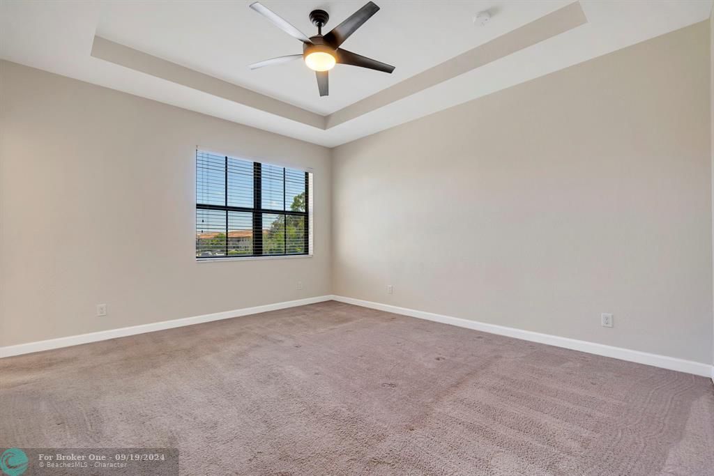 Active With Contract: $2,800 (3 beds, 2 baths, 0 Square Feet)