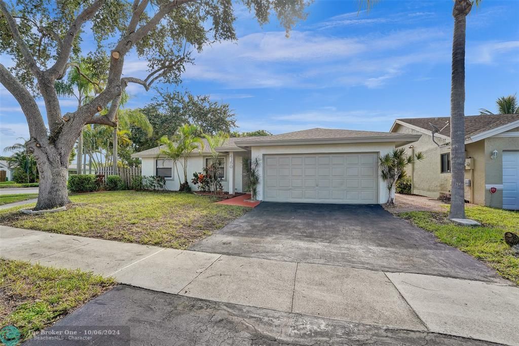 Active With Contract: $559,000 (3 beds, 2 baths, 1735 Square Feet)