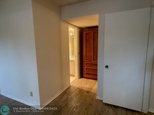 For Rent: $2,200 (2 beds, 2 baths, 1150 Square Feet)