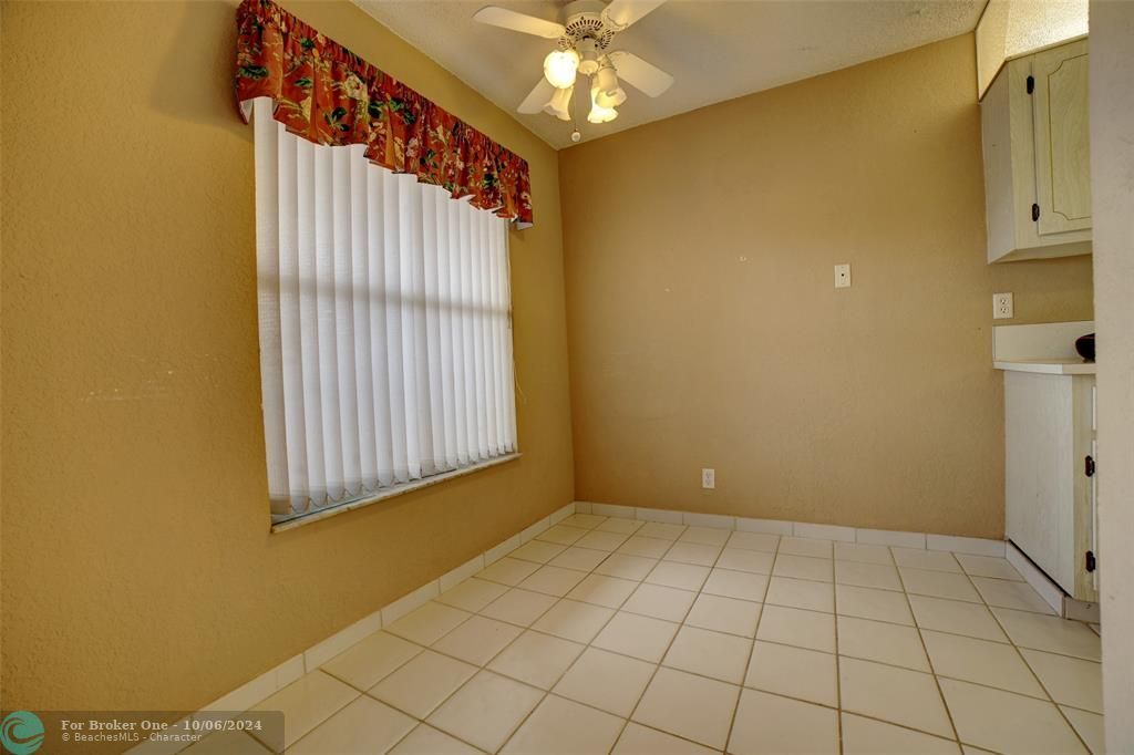 For Sale: $155,000 (2 beds, 2 baths, 1148 Square Feet)