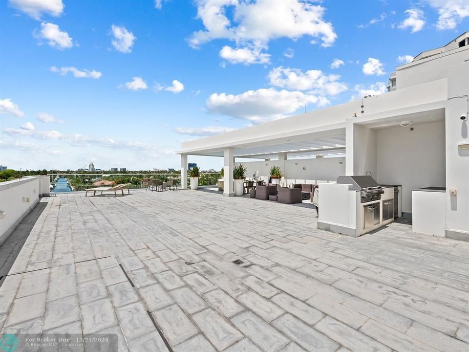 For Sale: $5,500,000 (3 beds, 3 baths, 3515 Square Feet)