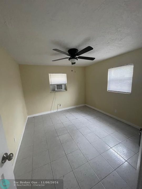 For Sale: $1,500 (2 beds, 1 baths, 676 Square Feet)