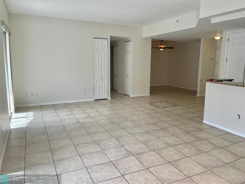 Active With Contract: $3,300 (2 beds, 2 baths, 1582 Square Feet)