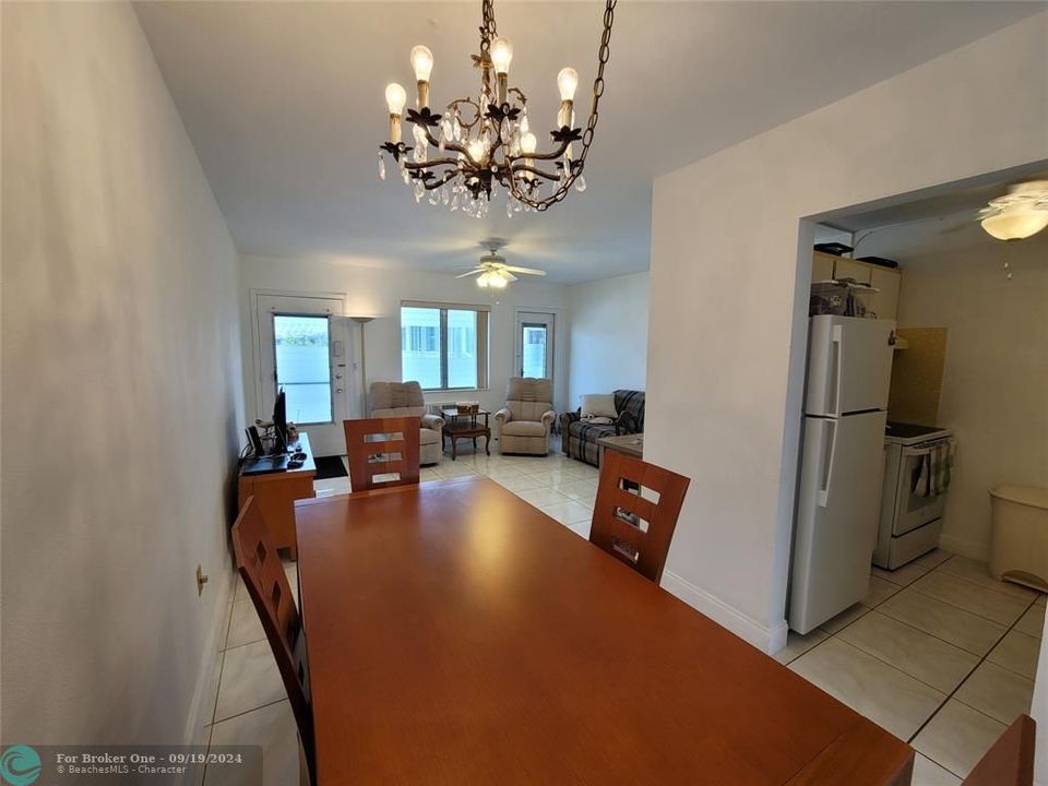 For Sale: $82,900 (1 beds, 1 baths, 620 Square Feet)