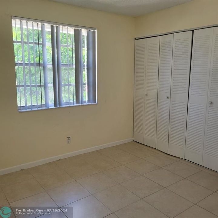 Active With Contract: $1,700 (2 beds, 2 baths, 768 Square Feet)