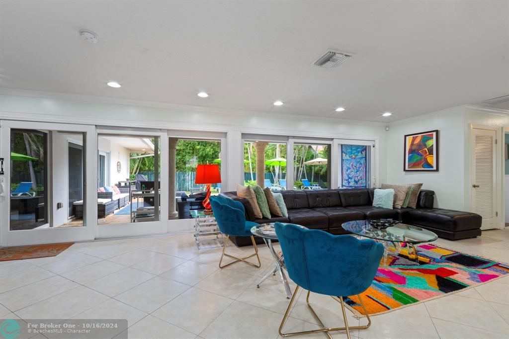 For Sale: $2,495,000 (4 beds, 3 baths, 2856 Square Feet)