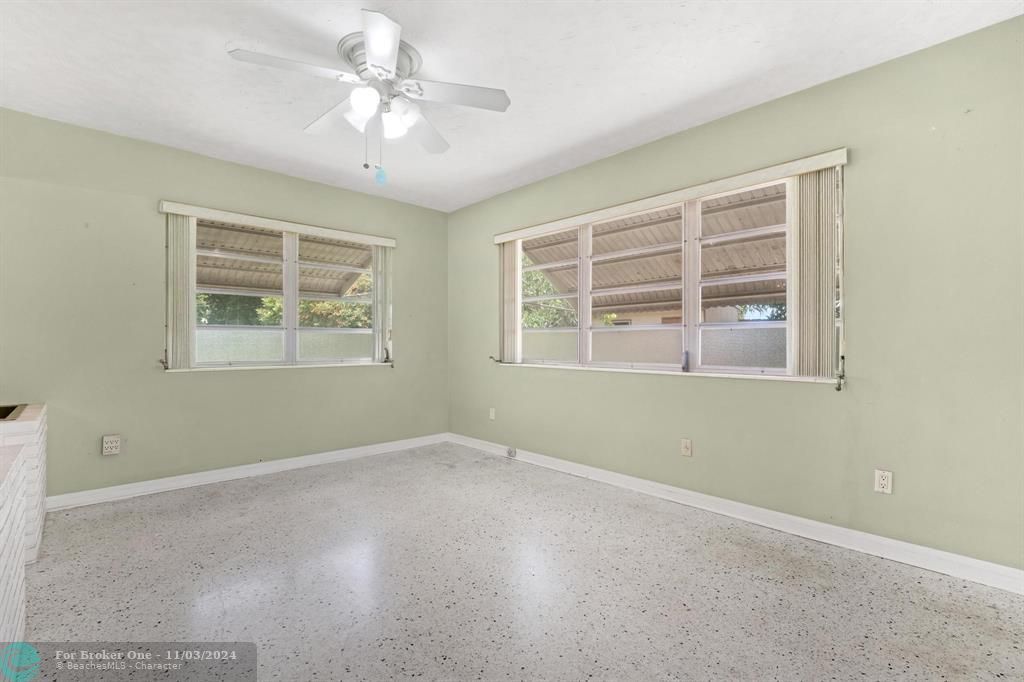 Recently Sold: $430,000 (2 beds, 2 baths, 1368 Square Feet)