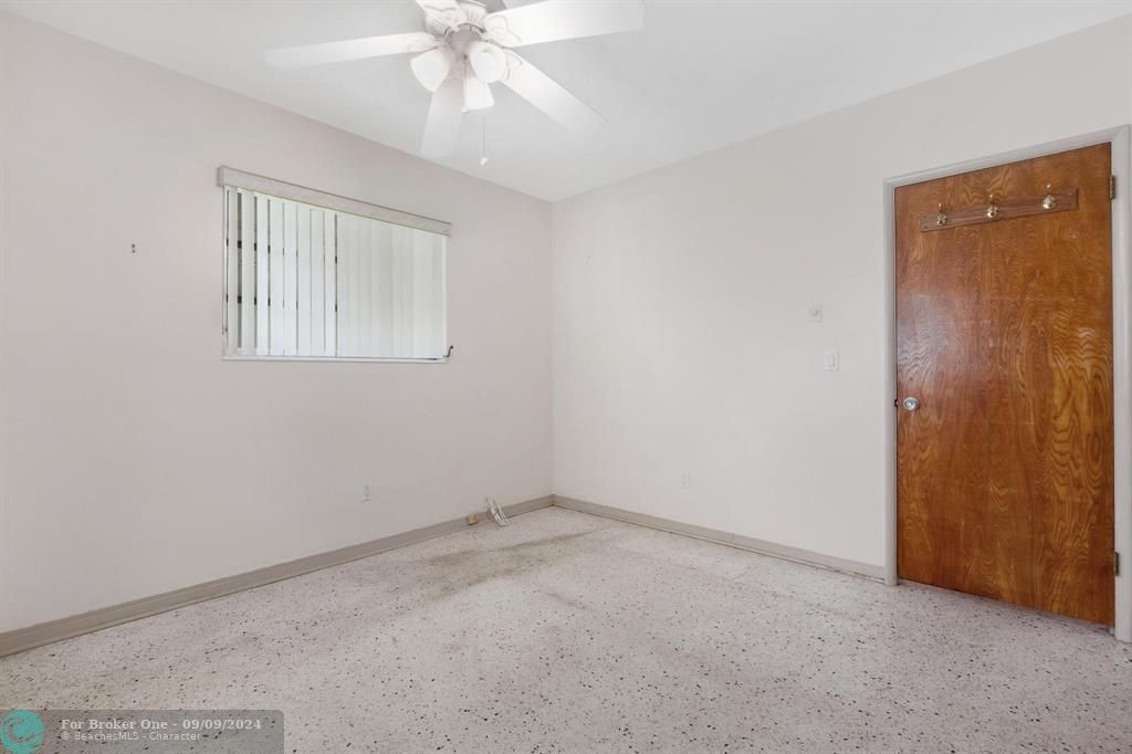 Vendido Recientemente: $430,000 (2 camas, 2 baños, 1368 Pies cuadrados)