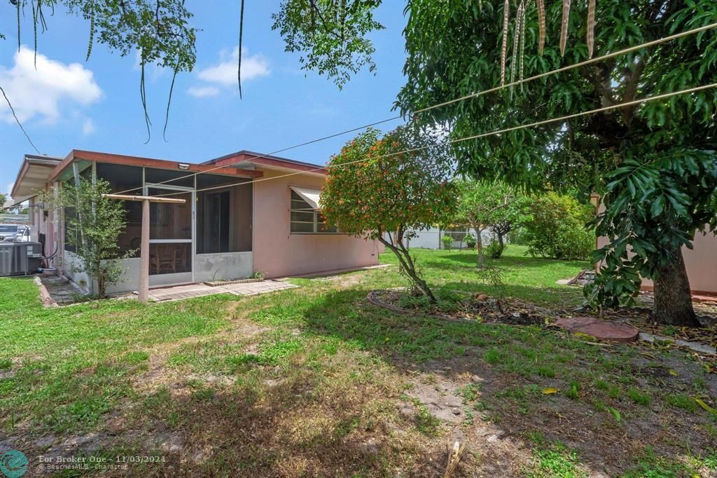 Vendido Recientemente: $430,000 (2 camas, 2 baños, 1368 Pies cuadrados)