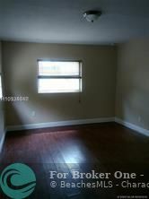 For Sale: $2,300 (3 beds, 2 baths, 1806 Square Feet)