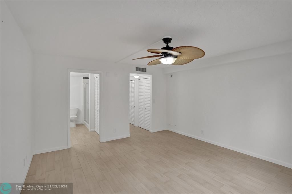 For Sale: $485,000 (2 beds, 2 baths, 1047 Square Feet)